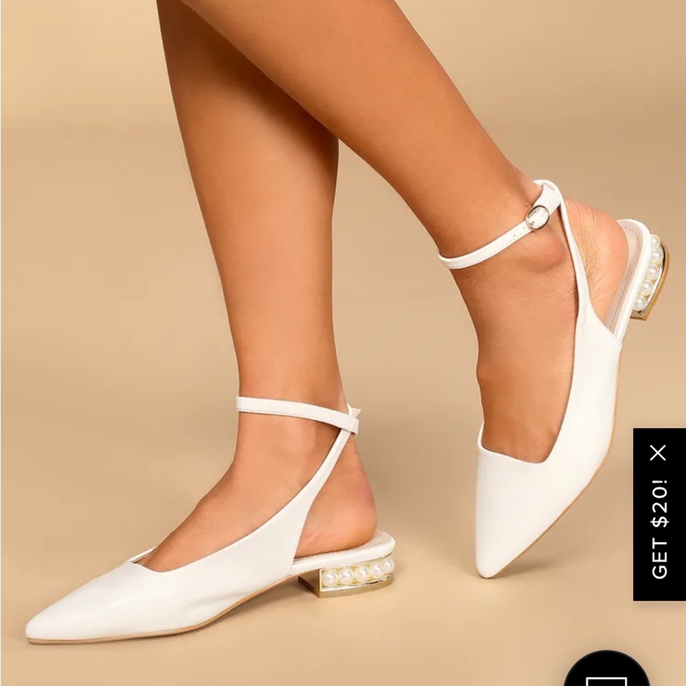 Lulu’s Bridal Flats - Picture 2 of 2